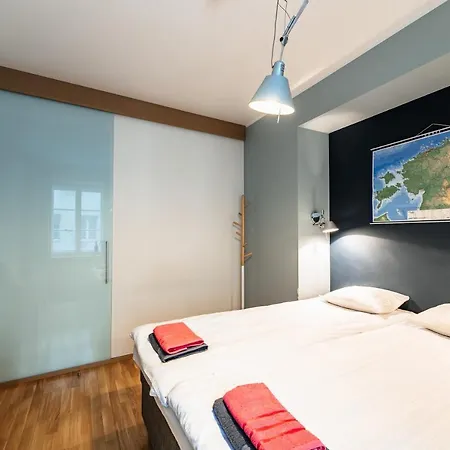 Airhome - Golden Fish Apartment