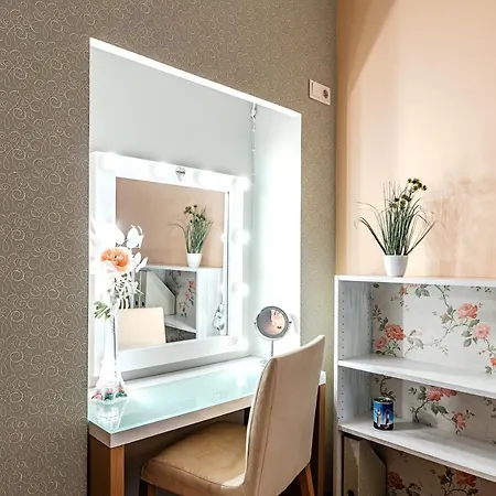 Airhome - Golden Fish تالين