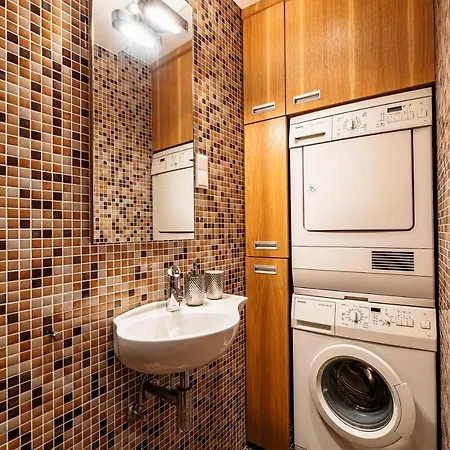 Apartment Airhome - Golden Fish