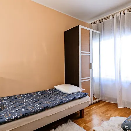 Airhome - Golden Fish شقة تالين