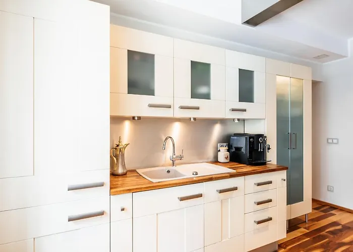 Airhome - Golden Fish تالين