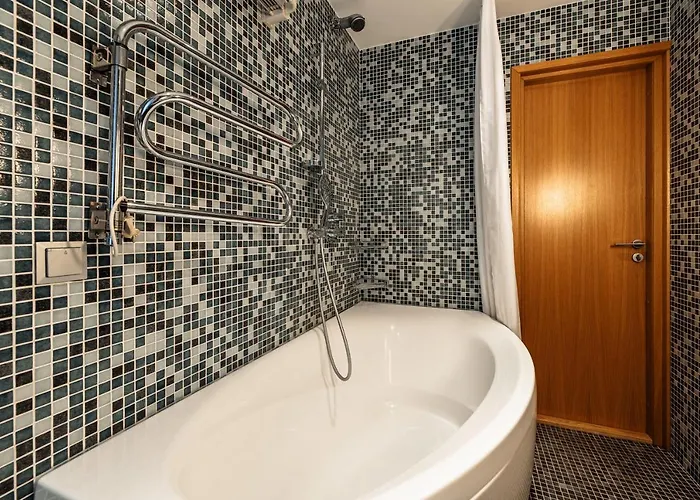 Airhome - Golden Fish アパート *